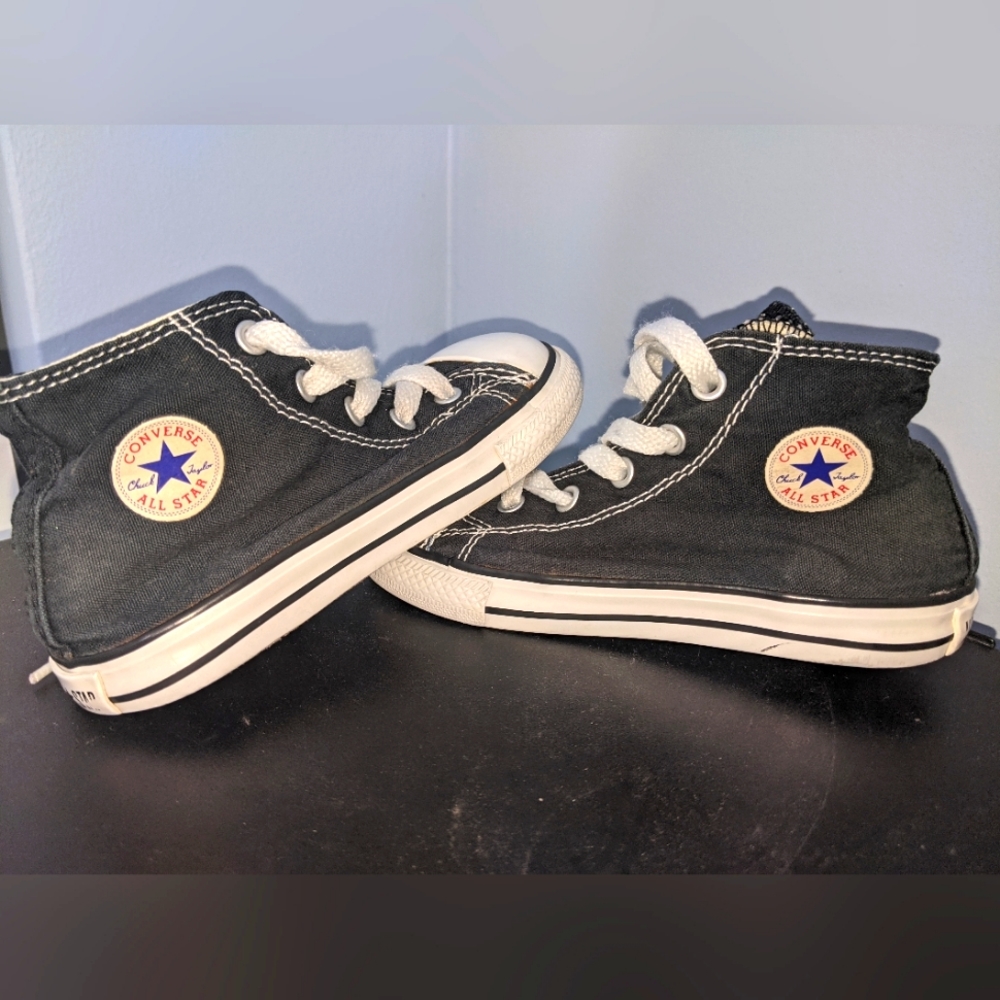 Hi-Top Converse Chuck Taylors Kids 9 Toddler 9c Black Shoes infant